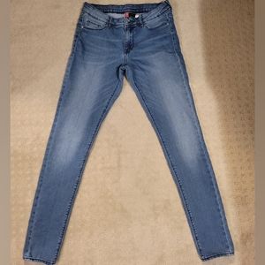 H&M DIVIDED blue skinny jeans